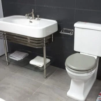 ŚWIAT ŁAZIENEK XXI WIEKU asortyment sklepu